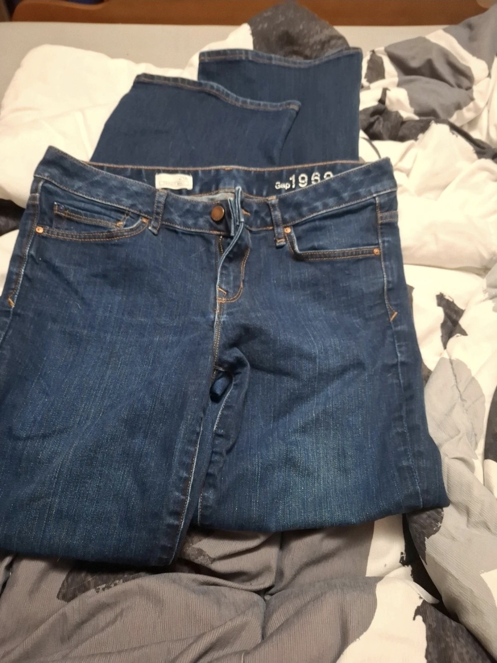 GAP Women's Straight Leg Jeans in Dark Blue Denim